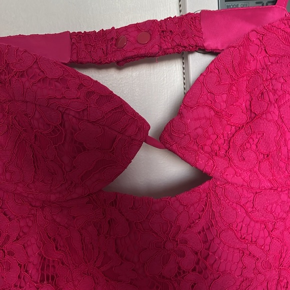 Bardot Revolve Ivanna Lace Fuschia Midi Dress, NWT - Picture 10 of 12